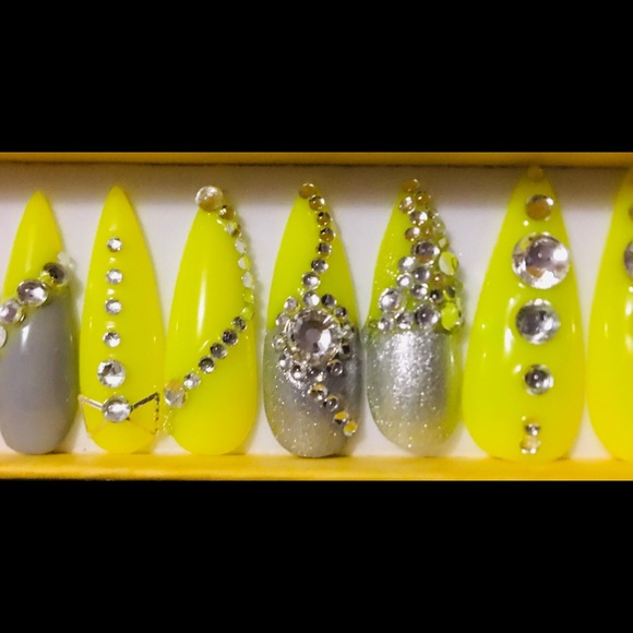 🍋Metallic Lemon Zest Press on Nails-Med(1,5,4,6,8 - Picture 2 of 10